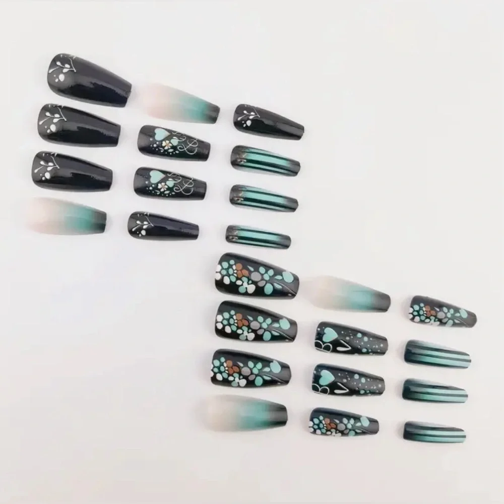 Fancy Fake Press On Nails NWT